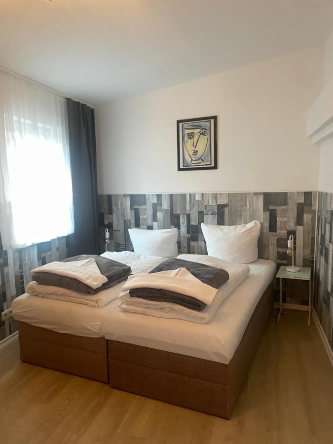 H&H Apartment Im Herzen Von Greifswald Zentral In Der Langen Reihe Extérieur photo